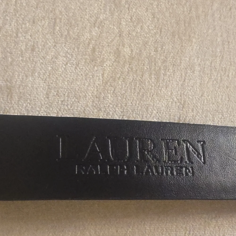 Lauren Ralph Lauren Full Grain Leather Black Belt with Silver Hook Buckle M